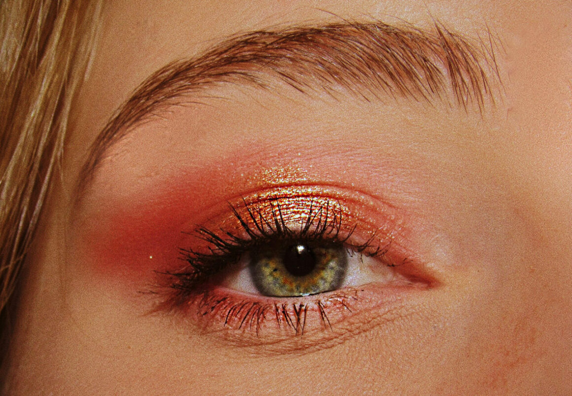 Maybelline Instant Eraser: quando un’icona smette di essere un prodotto e torna a essere un gesto 2 Foto di yunona uritsky su Unsplash, Pubblicita
