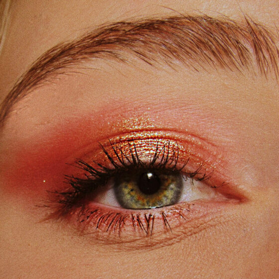 Maybelline Instant Eraser: quando un’icona smette di essere un prodotto e torna a essere un gesto 4 Foto di yunona uritsky su Unsplash, Pubblicita